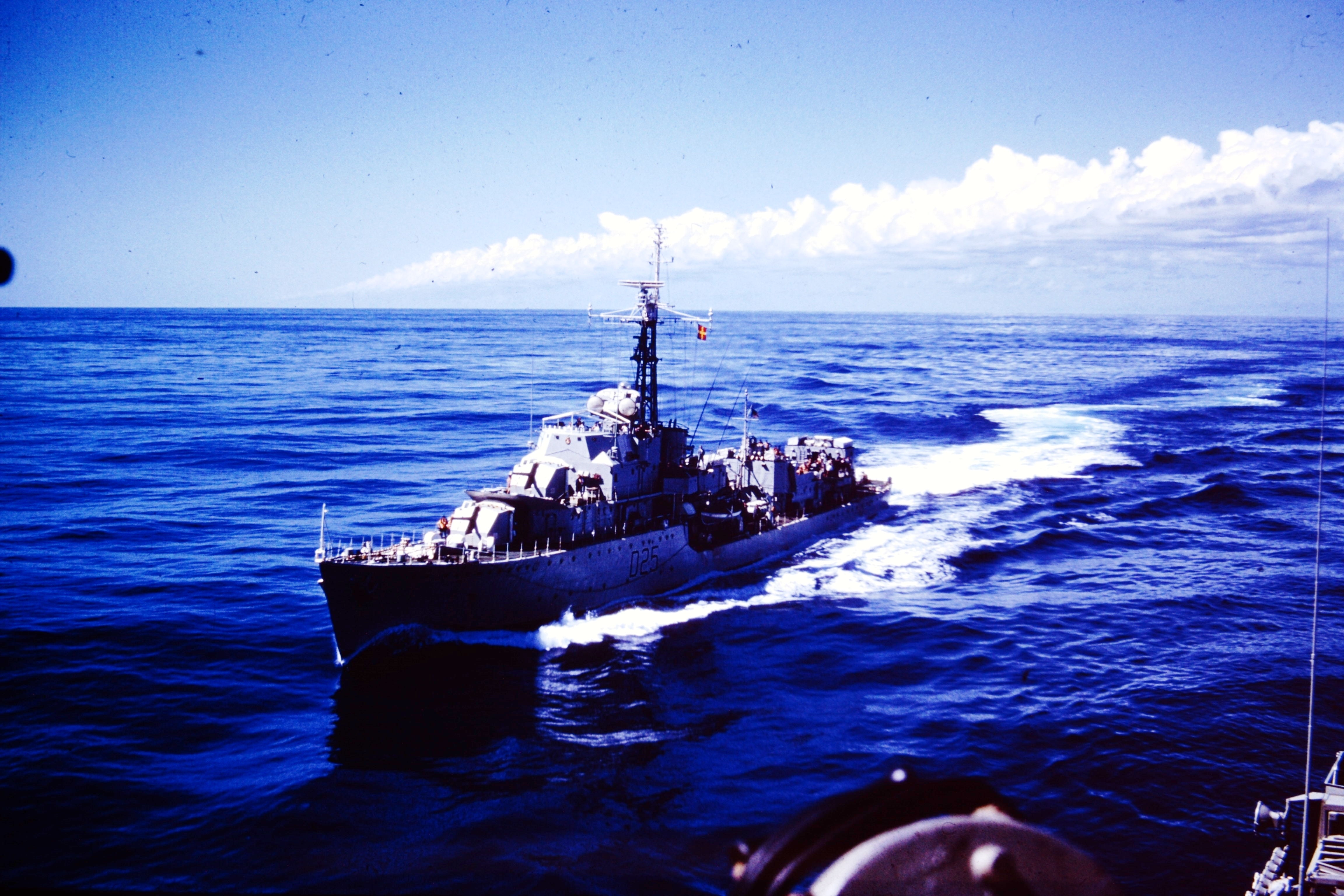 HMS Carysfort from HMAS Melbourne refueling 1960-61